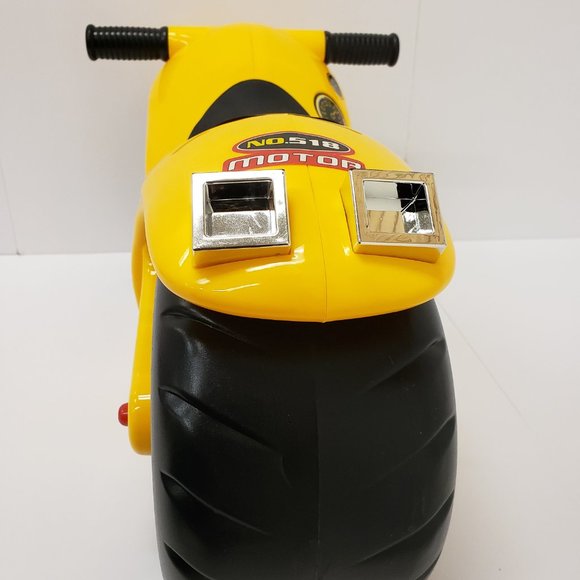 New Free Wheel Ride On Motorcycle - Picture 4 of 7